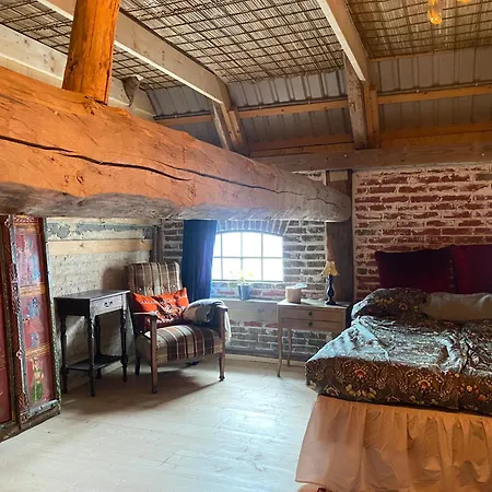 Anno 1782 Unique Romantic Glamping At The Manors Historic Barn Gospodarstwo wiejskie Arnager